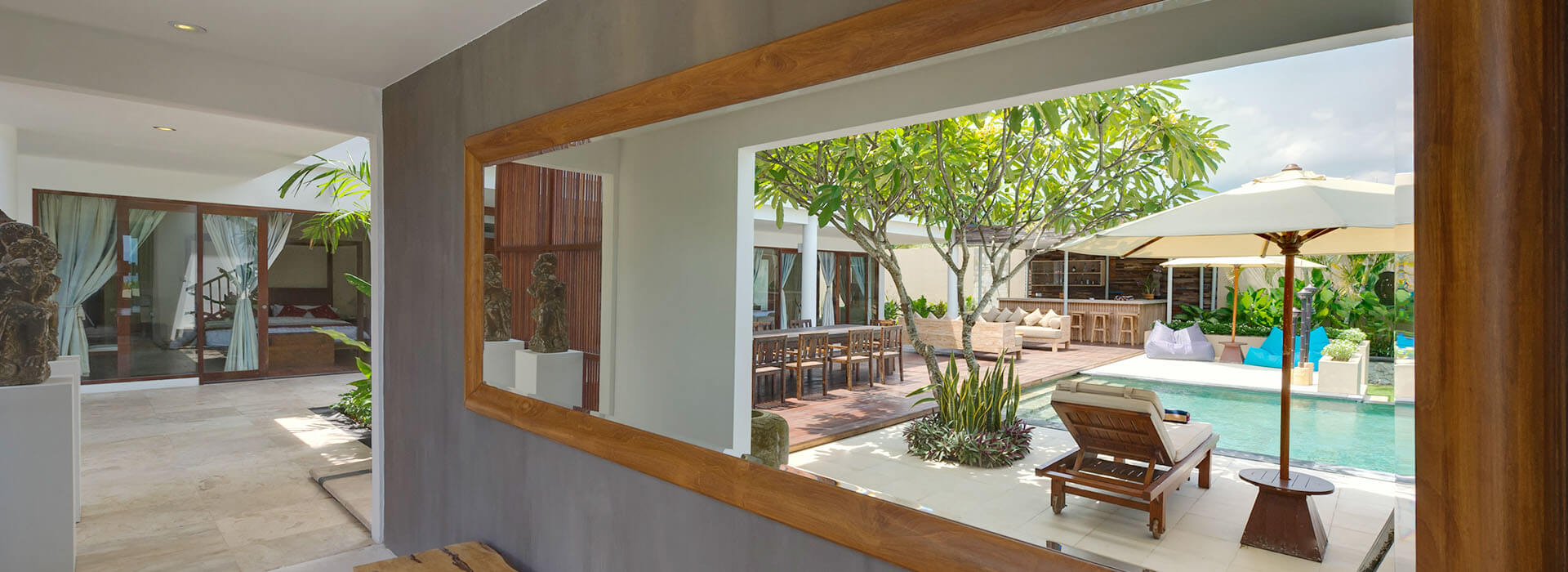 Villa Asada - Mirror feature